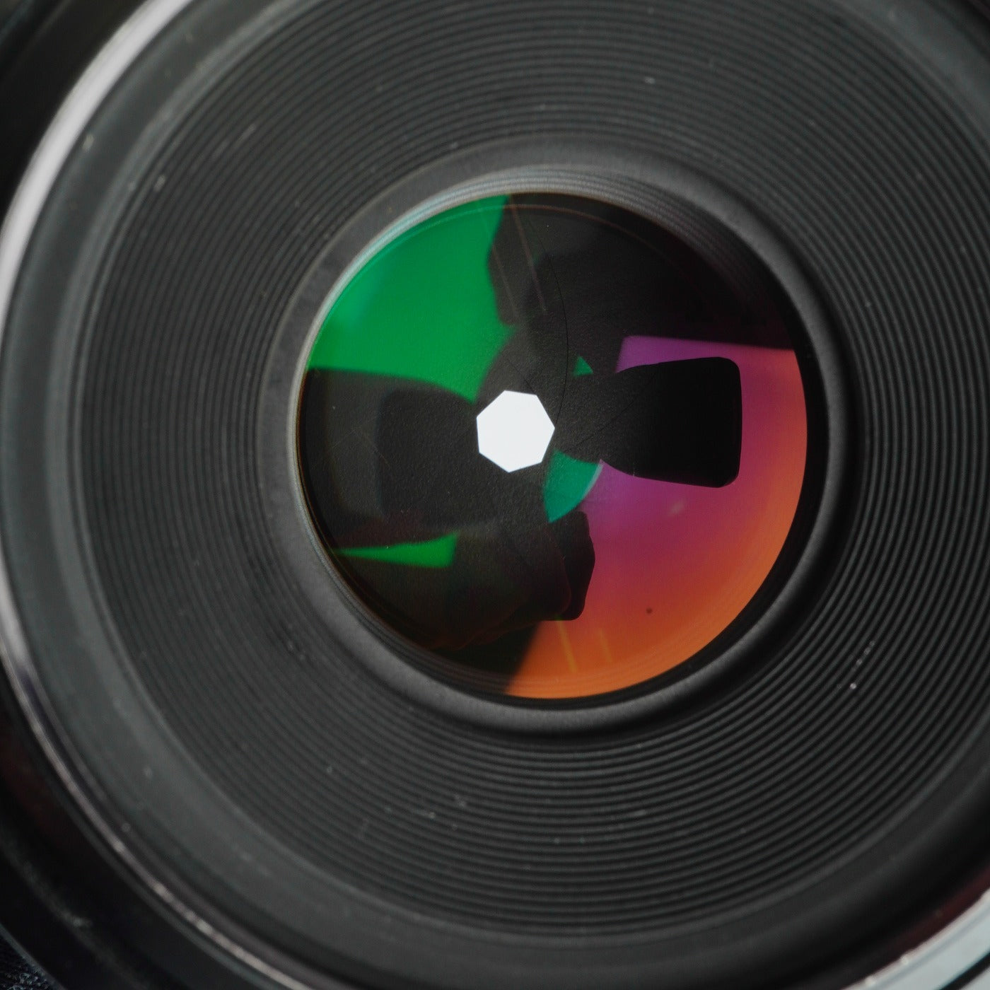 Nikon Micro-NIKKOR 105mm F/4 Ai-s + PN-11 Extension Tube 単焦点レンズ