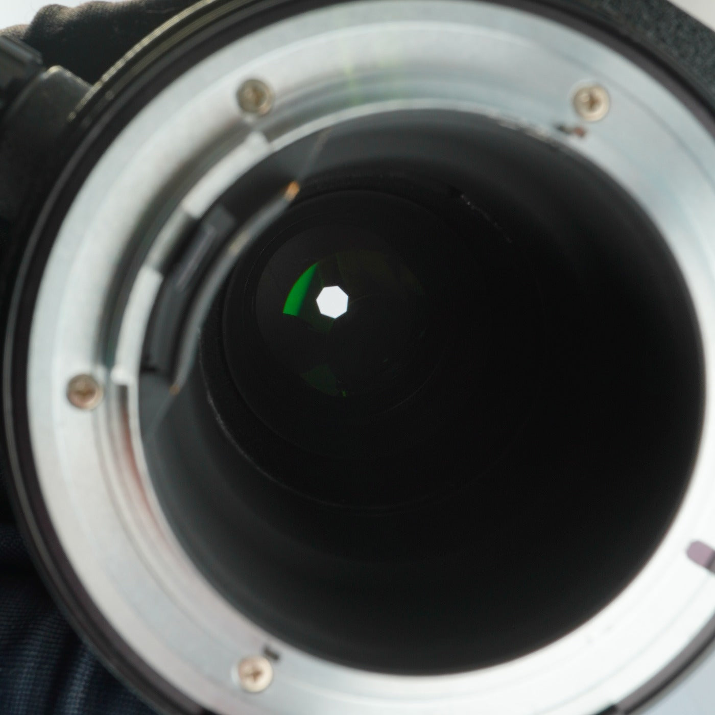 Nikon Micro-NIKKOR 105mm F/4 Ai-s + PN-11 Extension Tube 単焦点レンズ