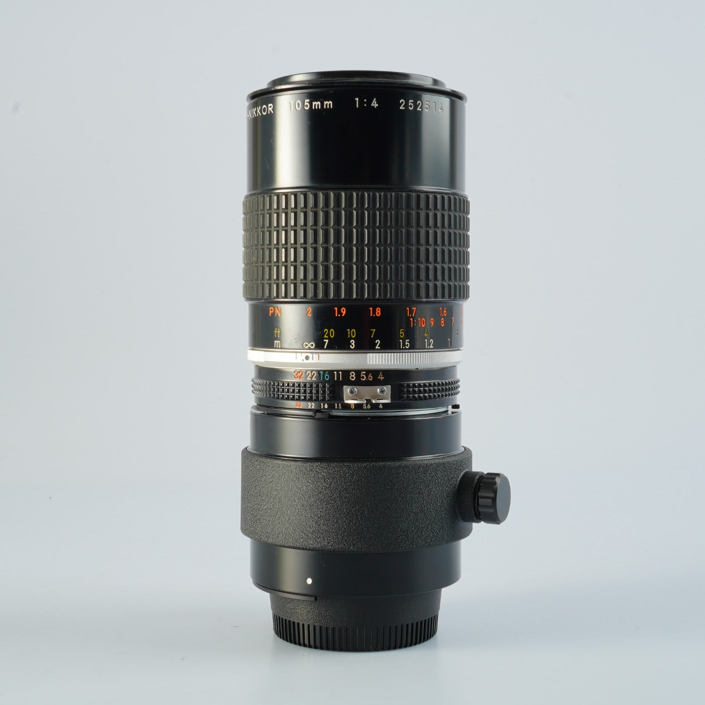 Nikon Micro-NIKKOR 105mm F/4 Ai-s + PN-11 Extension Tube 単焦点レンズ