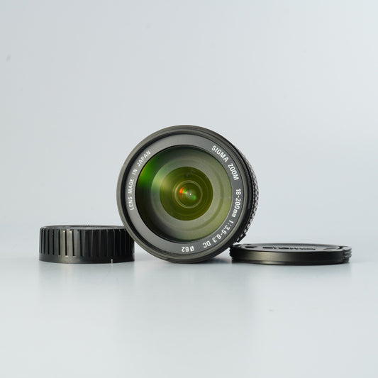 SIGMA DC 18-200mm F/3.5-6.3 D (Nikon F用) ズームレンズ
