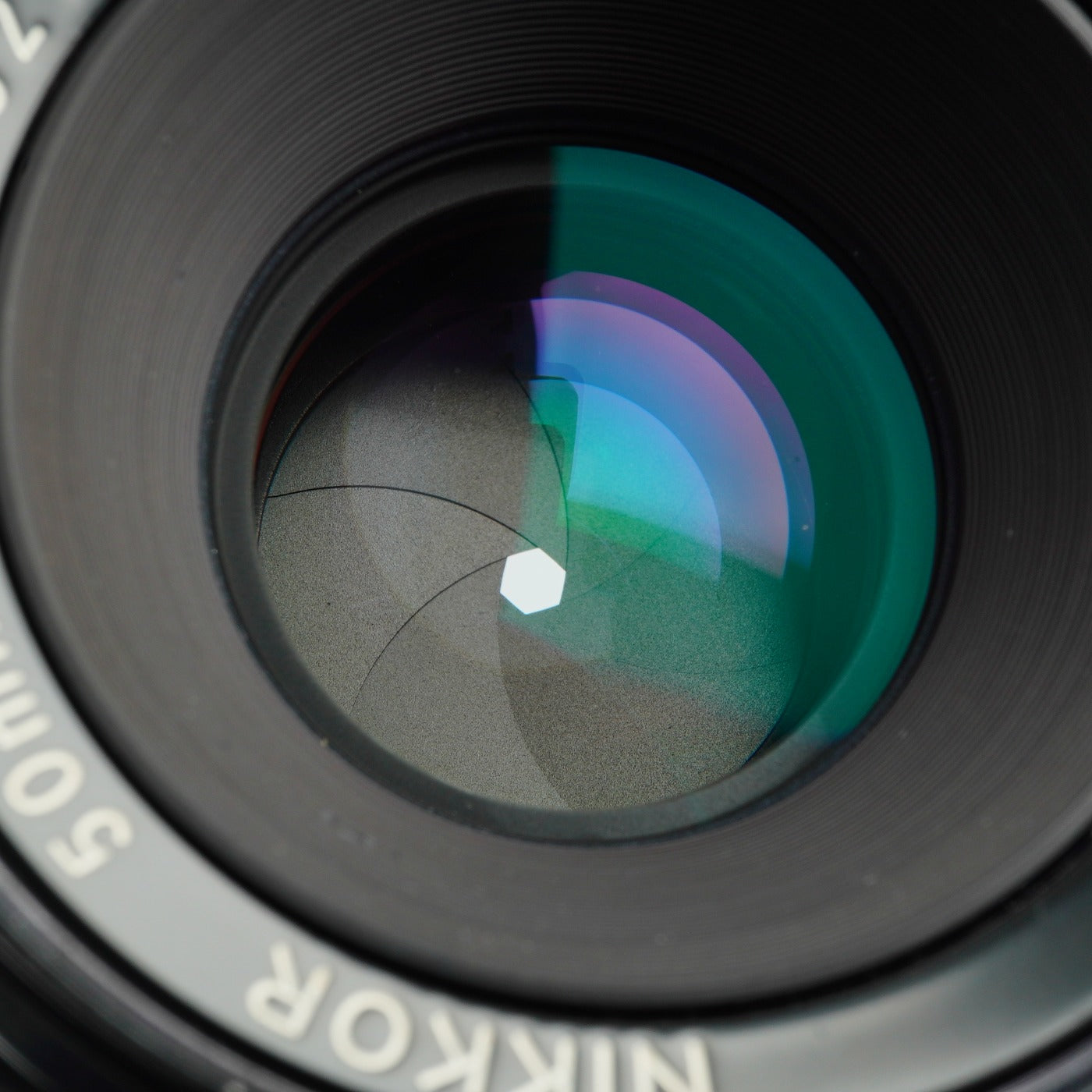 Nikon NIKKOR 50mm F/2 非Ai 単焦点レンズ
