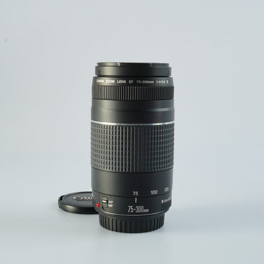 Canon EF 75-300mm F/4-5.6 Ⅲ ズームレンズ