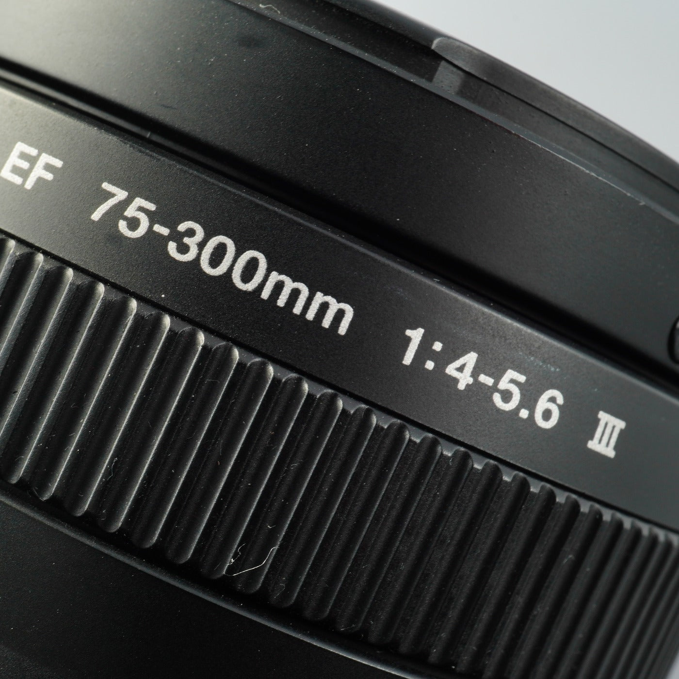 Canon EF 75-300mm F/4-5.6 Ⅲ ズームレンズ