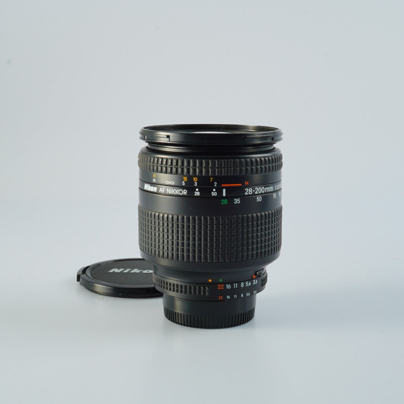 Nikon AF NIKKOR 28-200mm F/3.5-5.6 D ズームレンズ