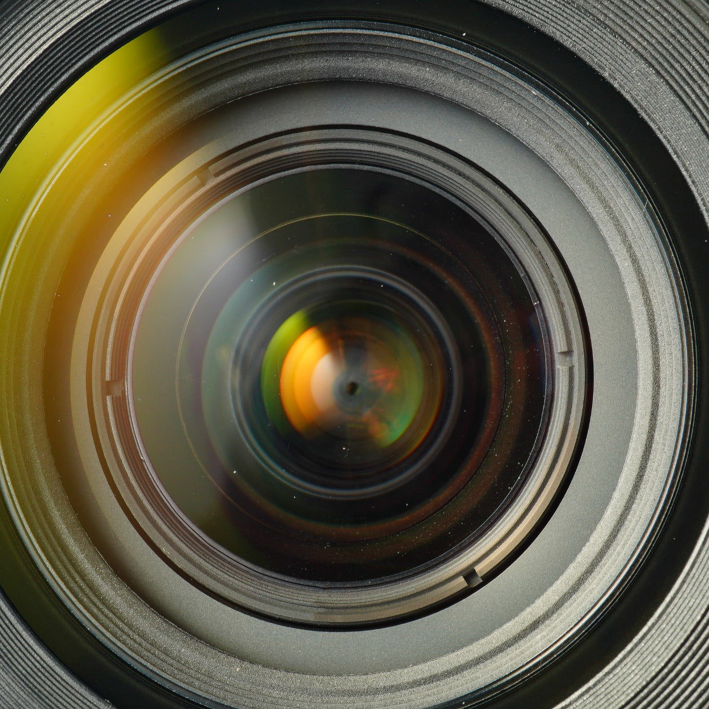 Nikon AF NIKKOR 28-200mm F/3.5-5.6 D ズームレンズ