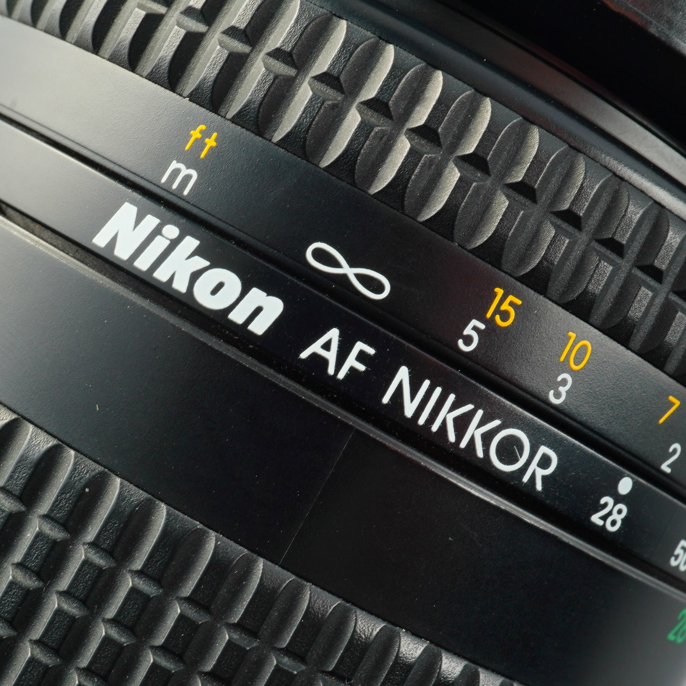 Nikon AF NIKKOR 28-200mm F/3.5-5.6 D ズームレンズ