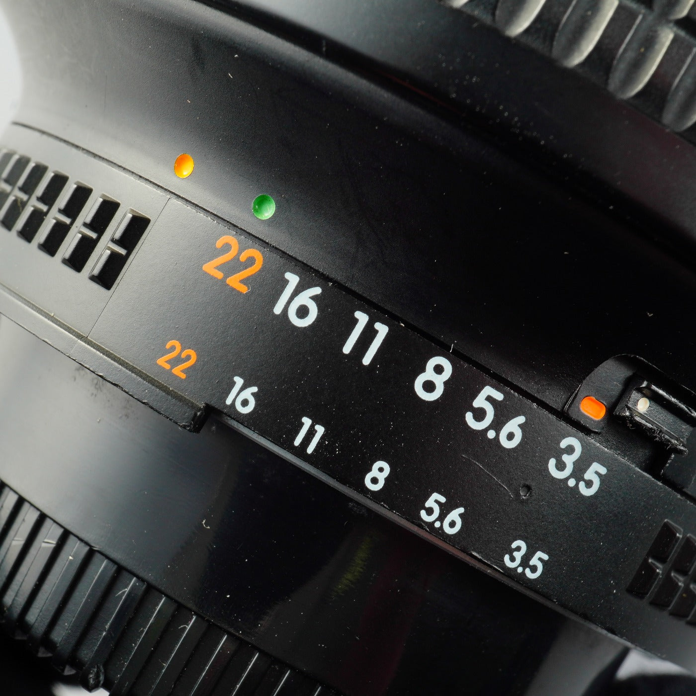 Nikon AF NIKKOR 28-200mm F/3.5-5.6 D ズームレンズ