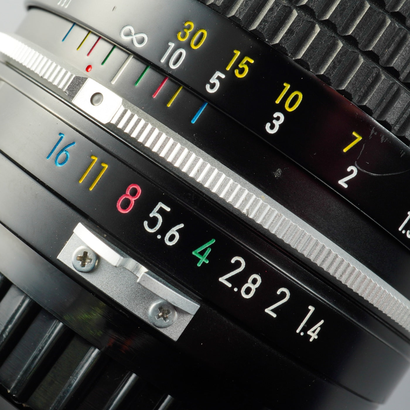 Nikon NIKKOR 非Ai 50mm F/1.4 単焦点レンズ