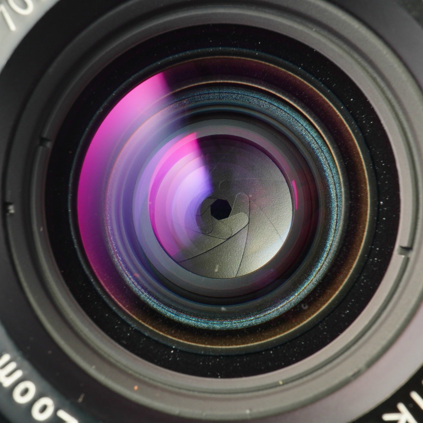 Nikon Ai-s Zoom-NIKKOR 35-70mm F/3.3-4.5 ズームレンズ