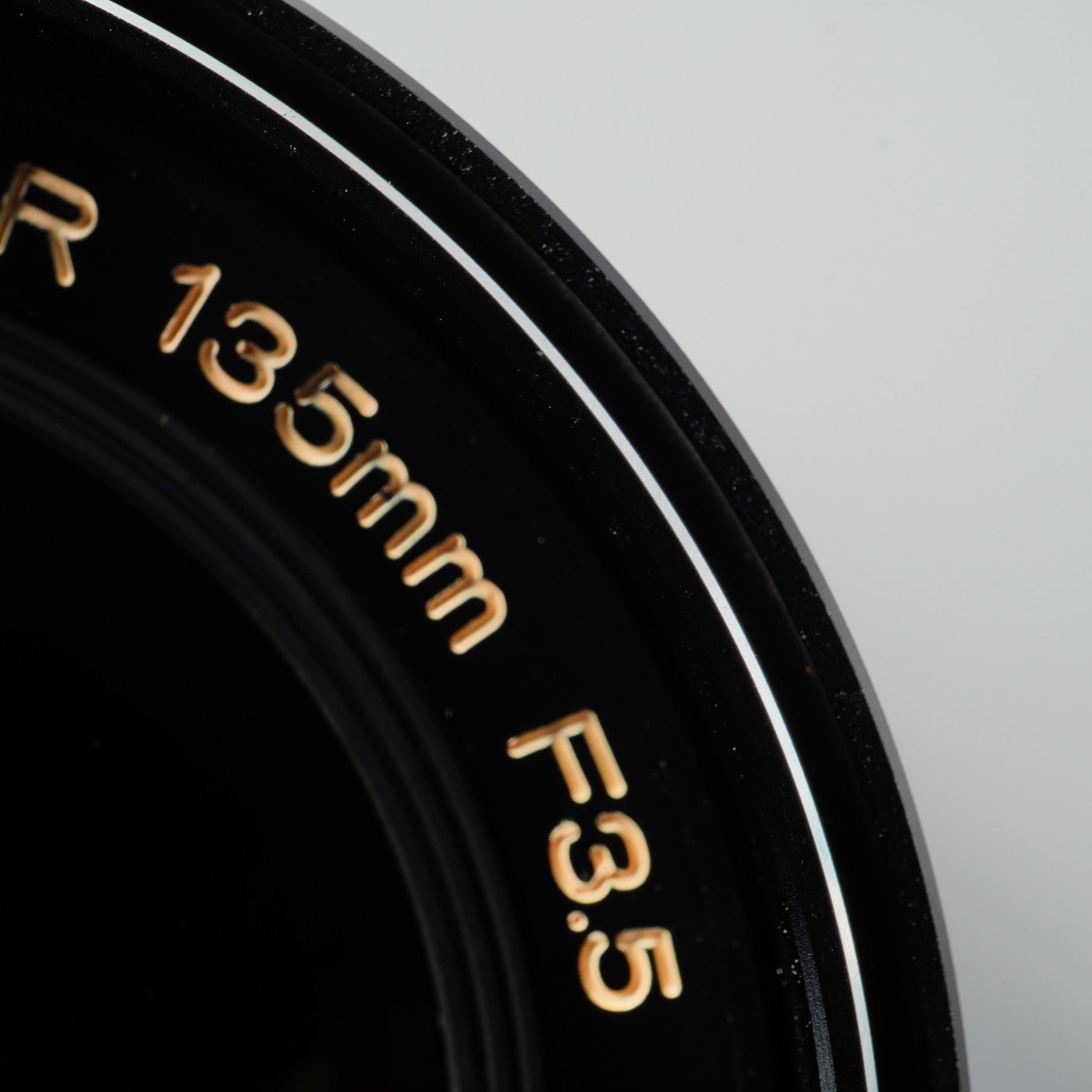 Konica HEXANON AR 135mm F/3.5 単焦点レンズ