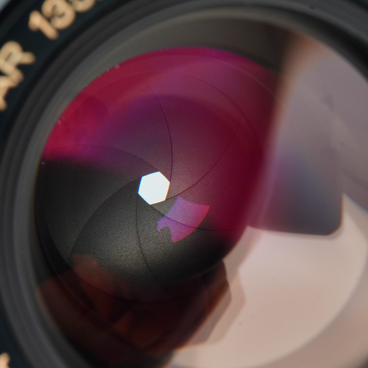 Konica HEXANON AR 135mm F/3.5 単焦点レンズ