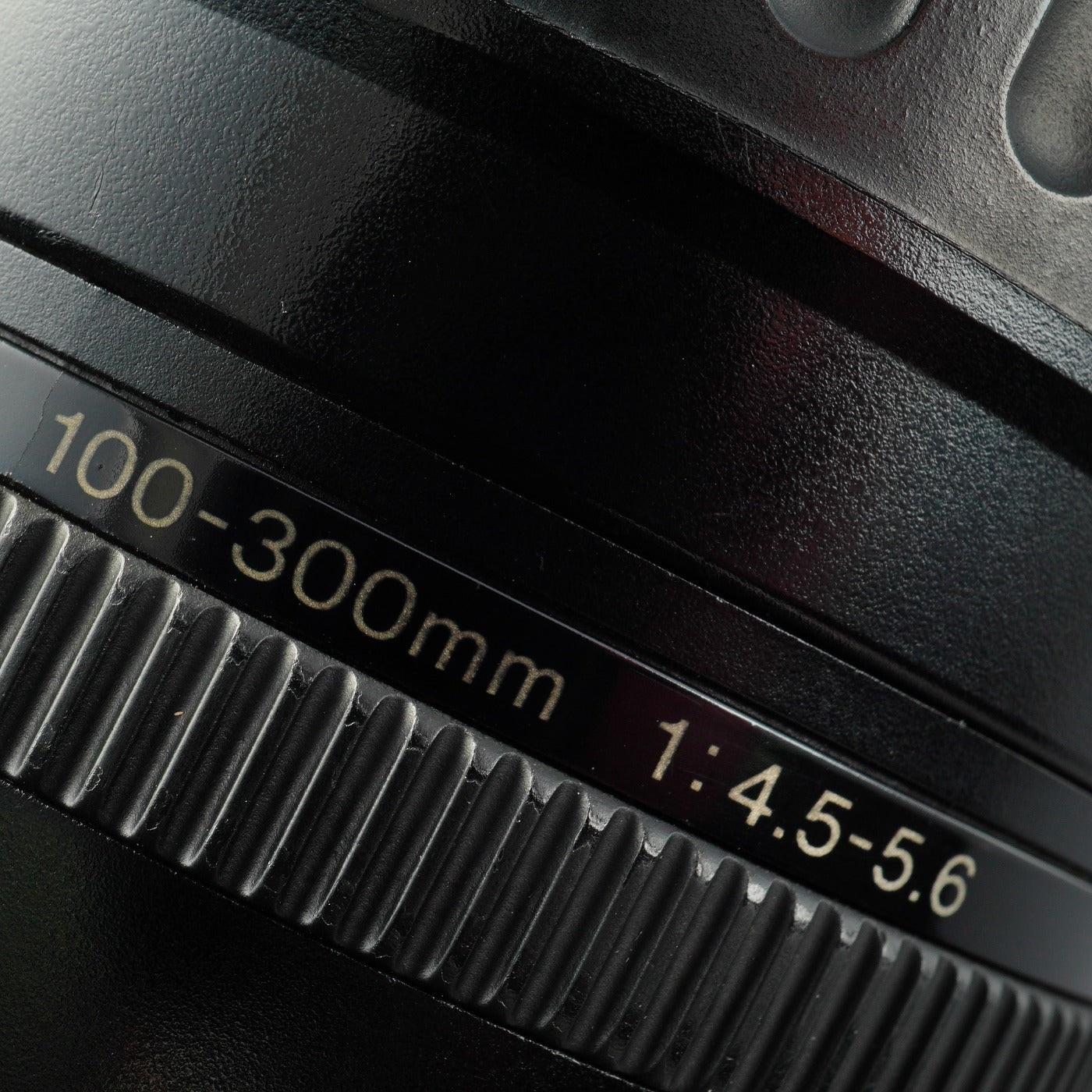 Canon EF 100-300mm F/4.5-5.6 USM ズームレンズ