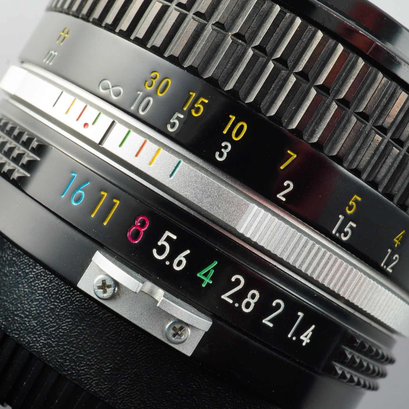 Nikon NIKKOR 非Ai 50mm F/1.4 単焦点レンズ