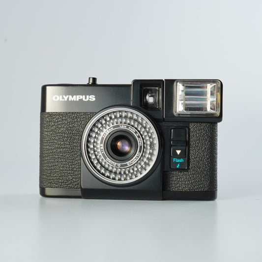 【SERVICED & TESTED】 OLYMPUS PEN EF D.ZUIKO 28mm f/3.5 コンパクトフィルムカメラ