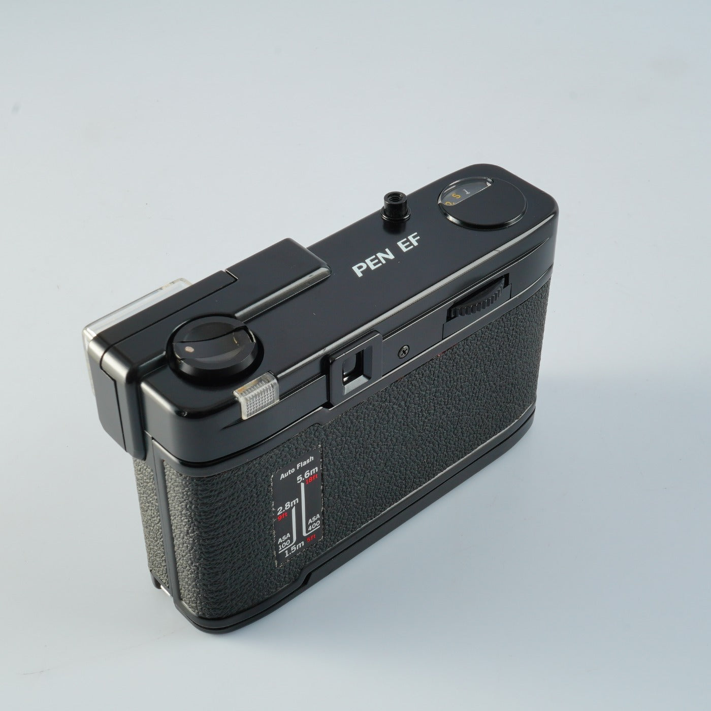 【SERVICED & TESTED】 OLYMPUS PEN EF D.ZUIKO 28mm f/3.5 コンパクトフィルムカメラ