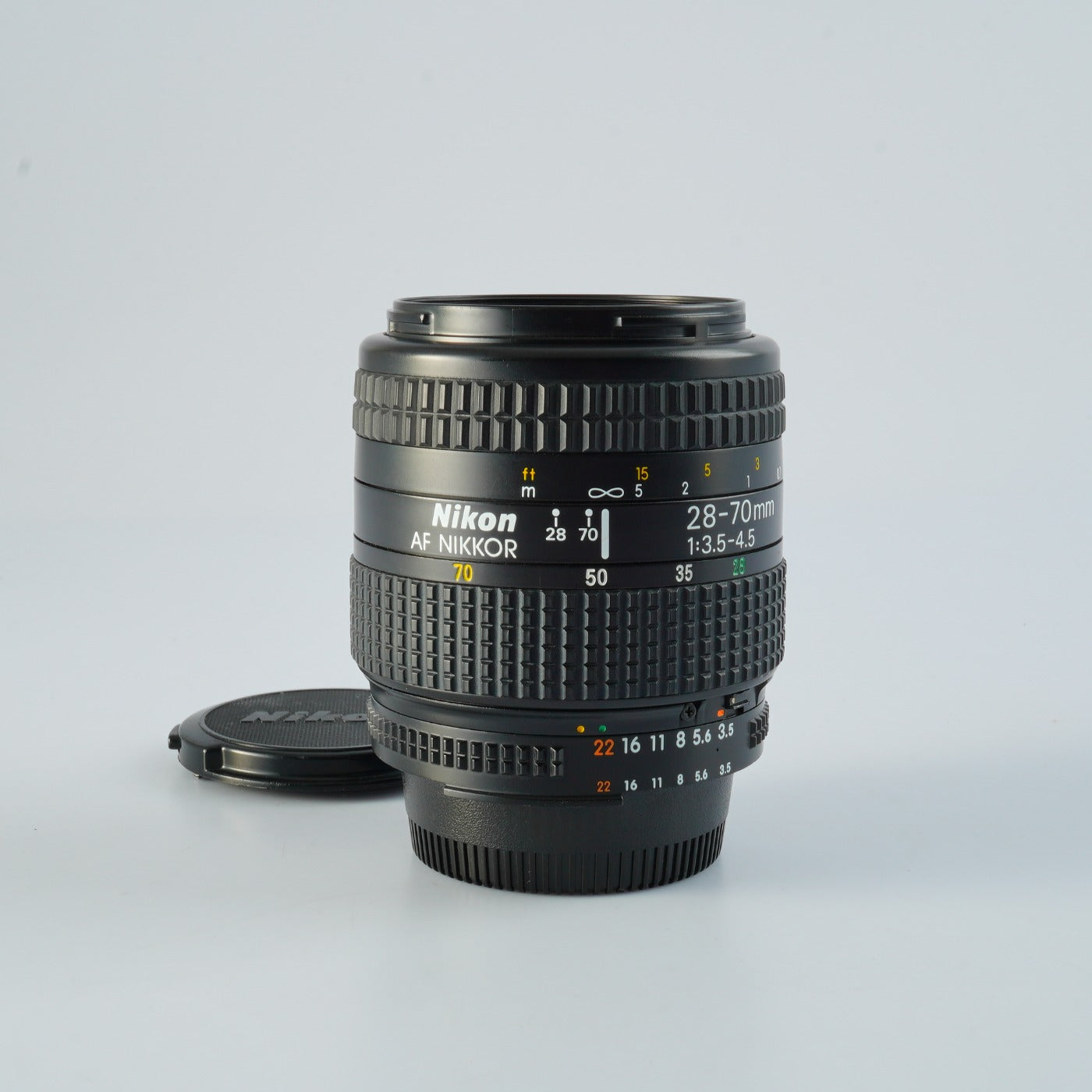 Nikon AF NIKKOR 28-70mm F/3.5-4.5 ズームレンズ