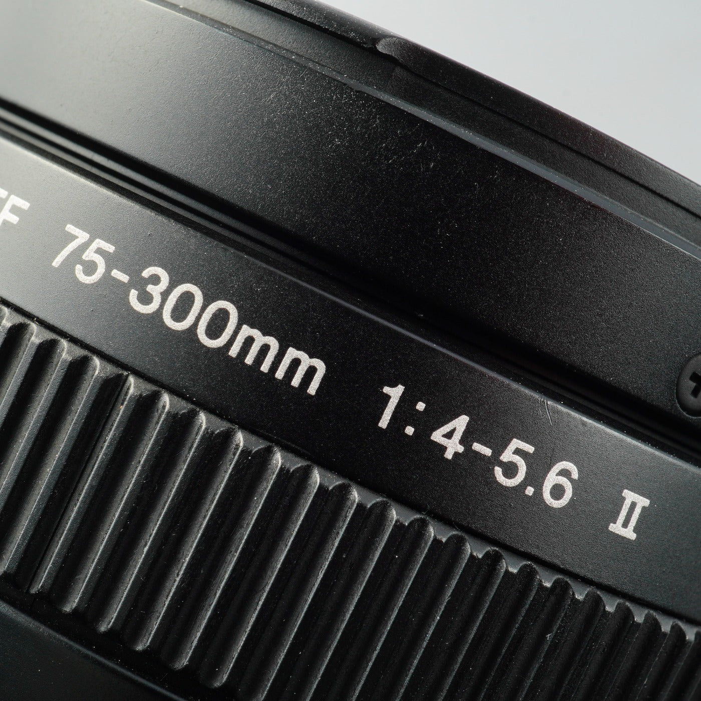 Canon EF 75-300mm F/4-5.6 Ⅱ ズームレンズ