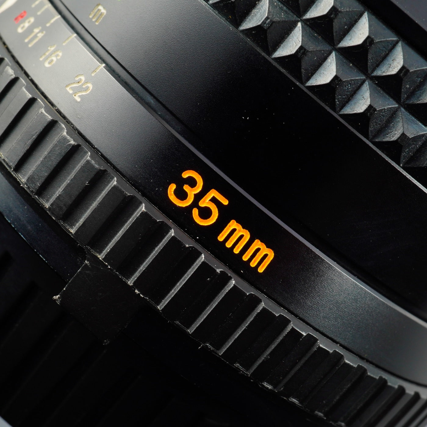 MINOLTA MD W.ROKKOR 35mm F/2.8 prime lens