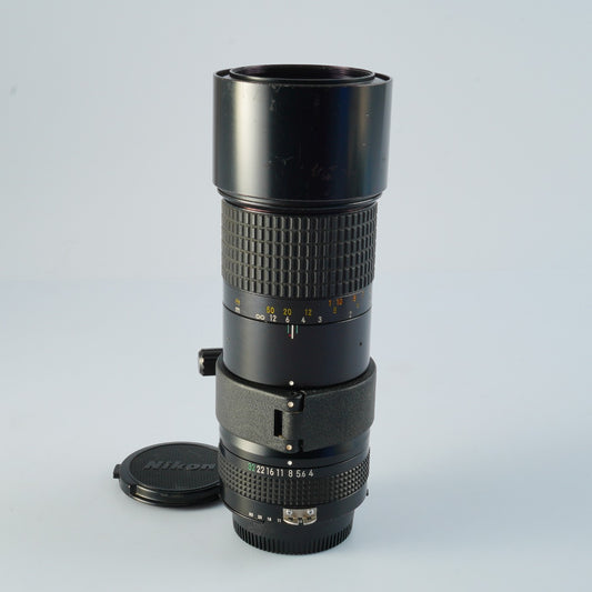 Nikon Ai Micro-Nikkor 200mm f/4 マクロレンズ