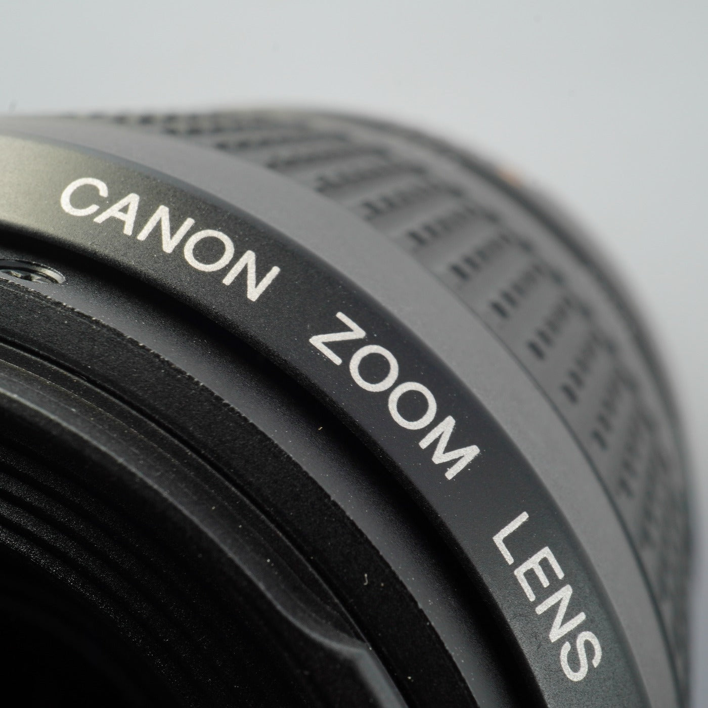 Canon EF 80-200mm F/4.5-5.6 Ⅱ ズームレンズ