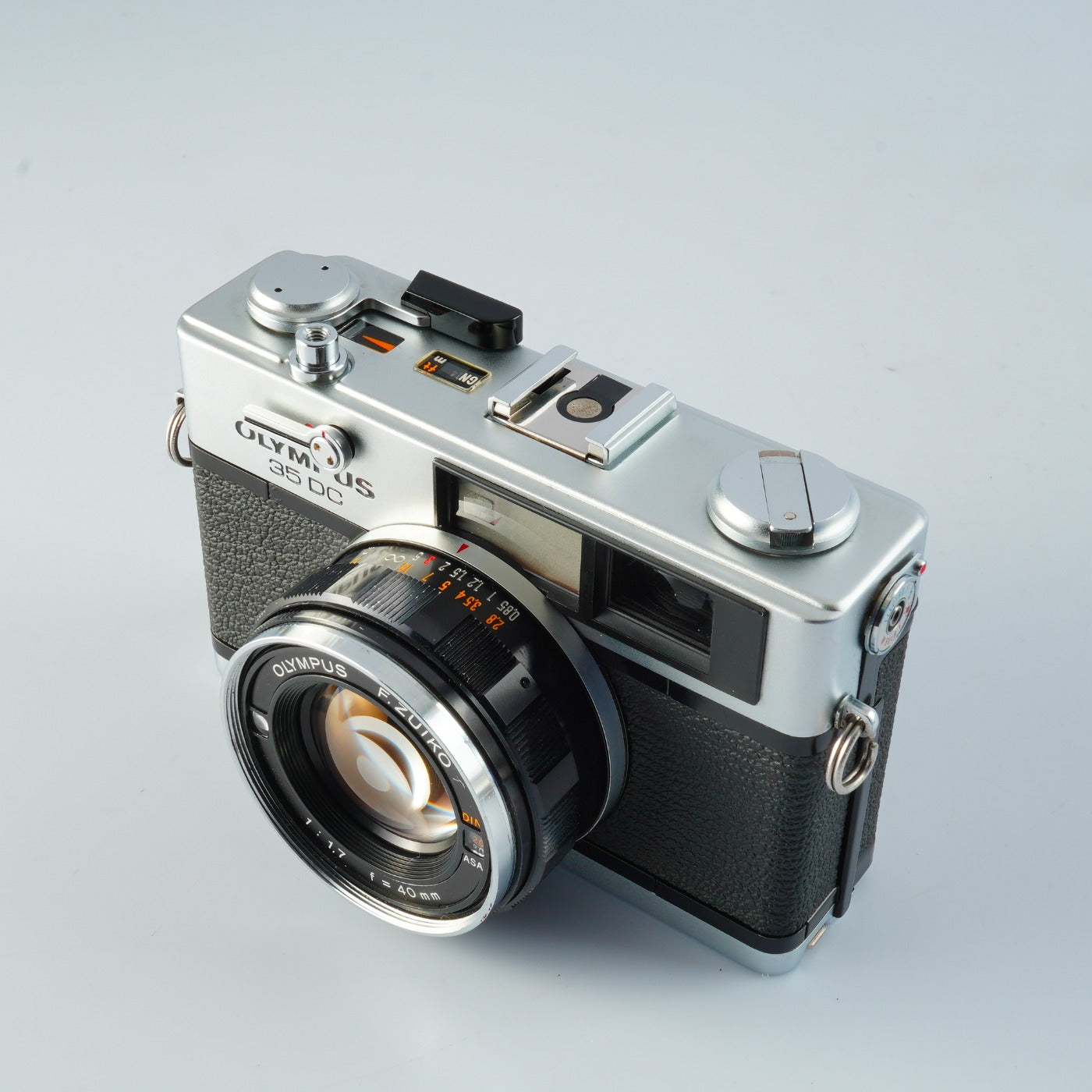 OLYMPUS 35 DC かわいいコンパクトフィルムカメラ Serviced & Tested】 OLYMPUS 35DC 40mm F/1.7 コンパクト