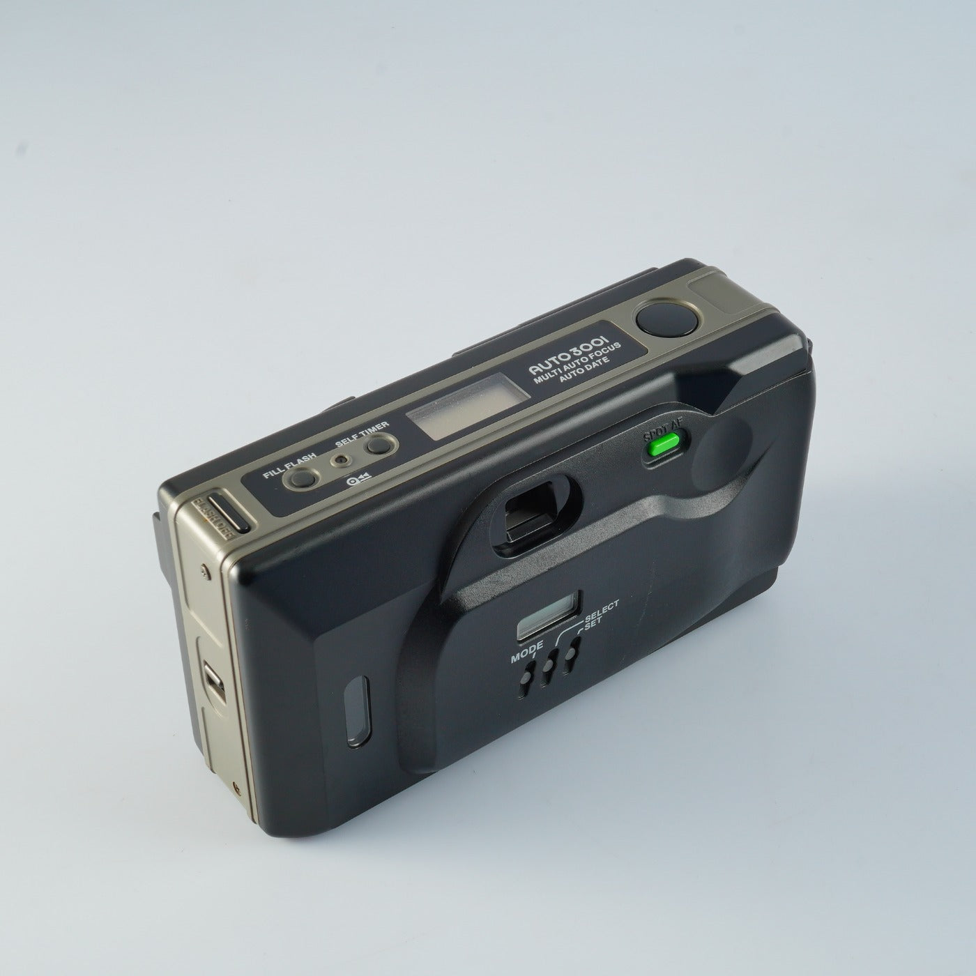 Chinon AUTO 3001 MULTI FOCUS コンパクトフィルムカメラ