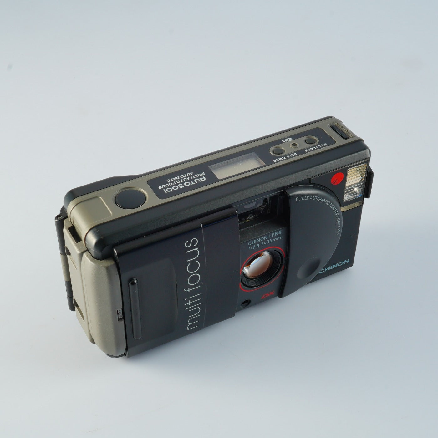 Chinon AUTO 3001 MULTI FOCUS コンパクトフィルムカメラ