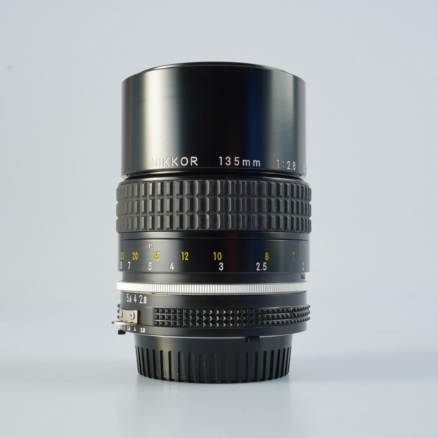 Nikon Ai Nikkor 135mm F/2.8 単焦点レンズ