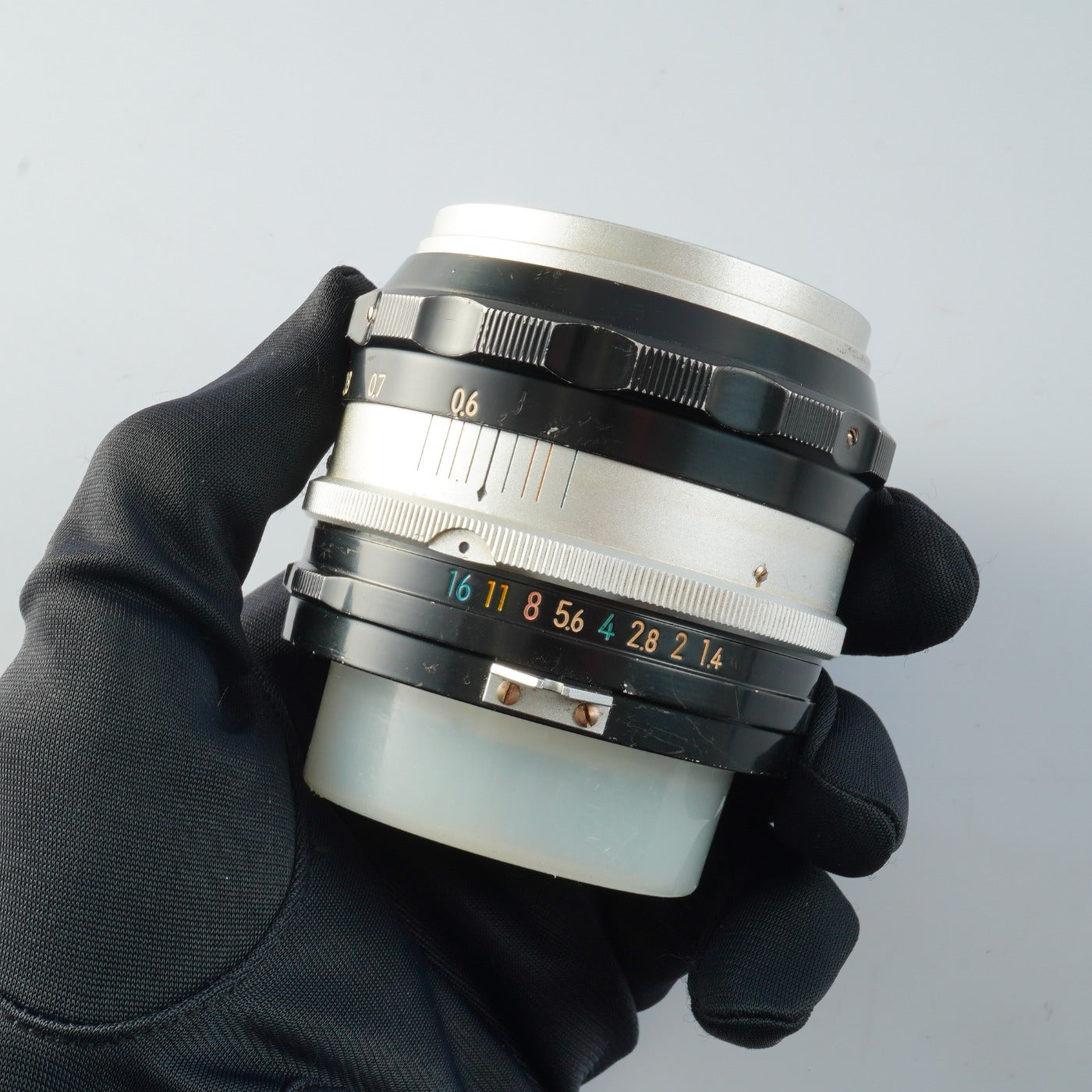 Nikon Nikkor-S Auto 50mm F/1.4 " 6 Blade " 非Ai 単焦点レンズ