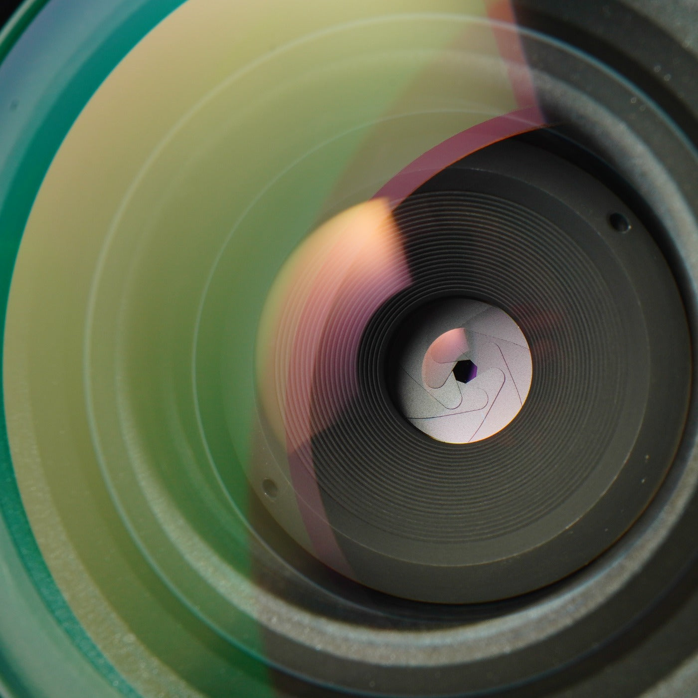 Nikon 非Ai NIKKOR 28mm F/3.5 単焦点レンズ