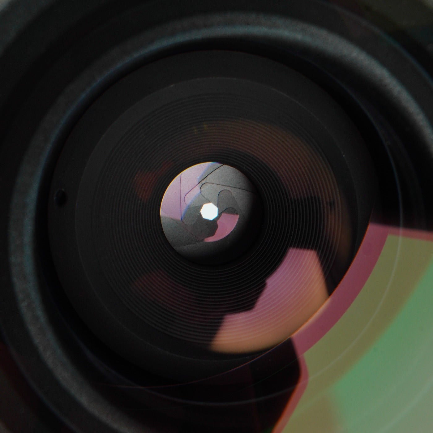 Nikon 非Ai NIKKOR 28mm F/3.5 単焦点レンズ