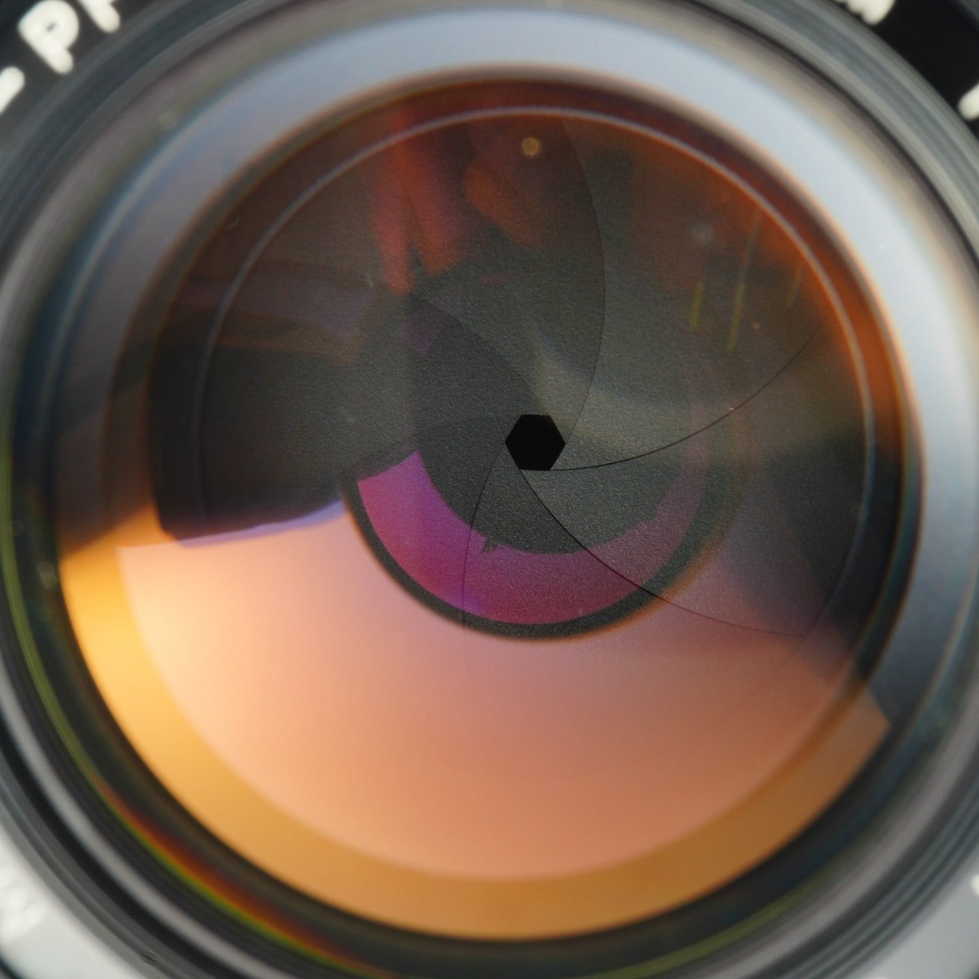 MINOLTA MC TELE ROKKOR PF 100mm F/2.5 prime lens