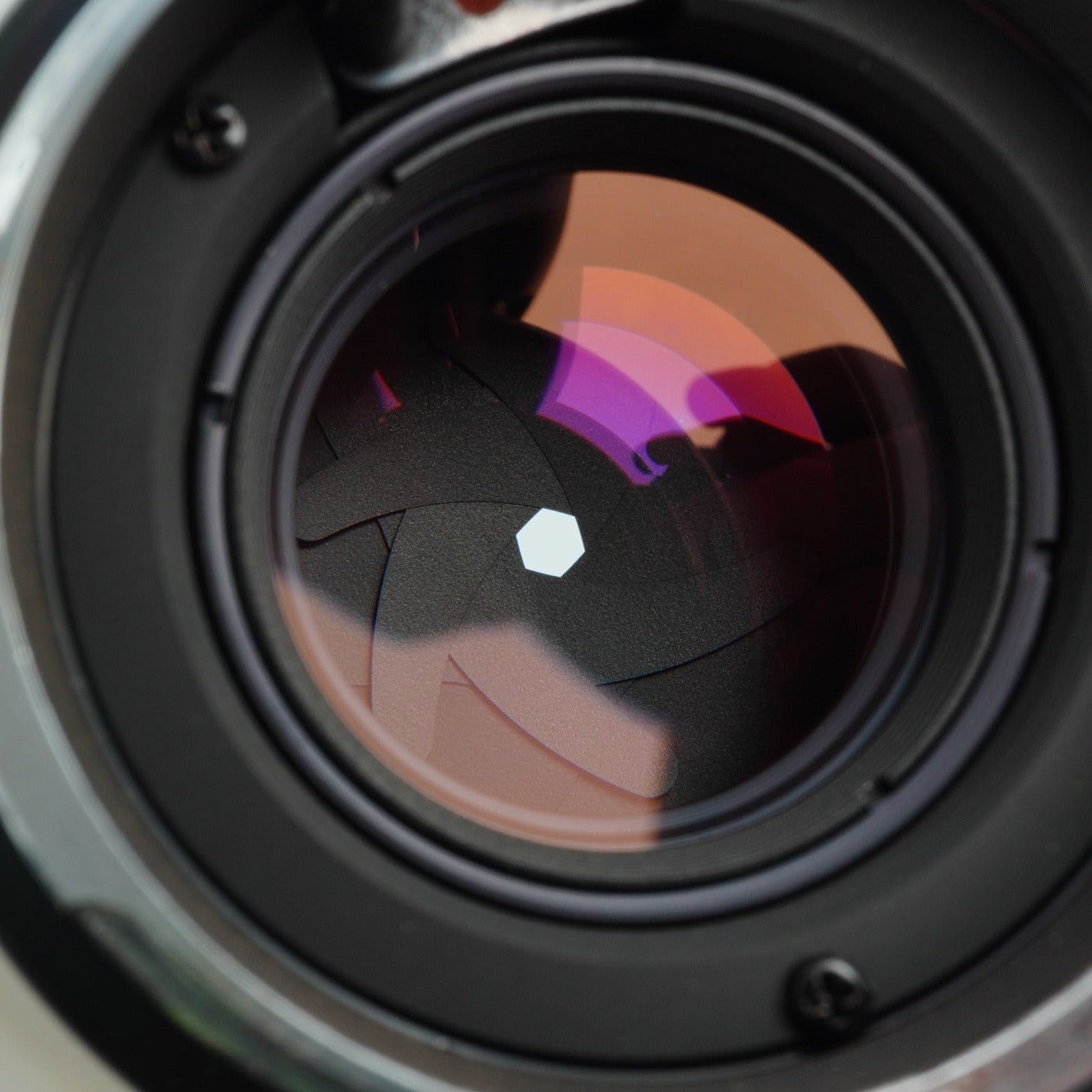 MINOLTA MC TELE ROKKOR PF 100mm F/2.5 prime lens