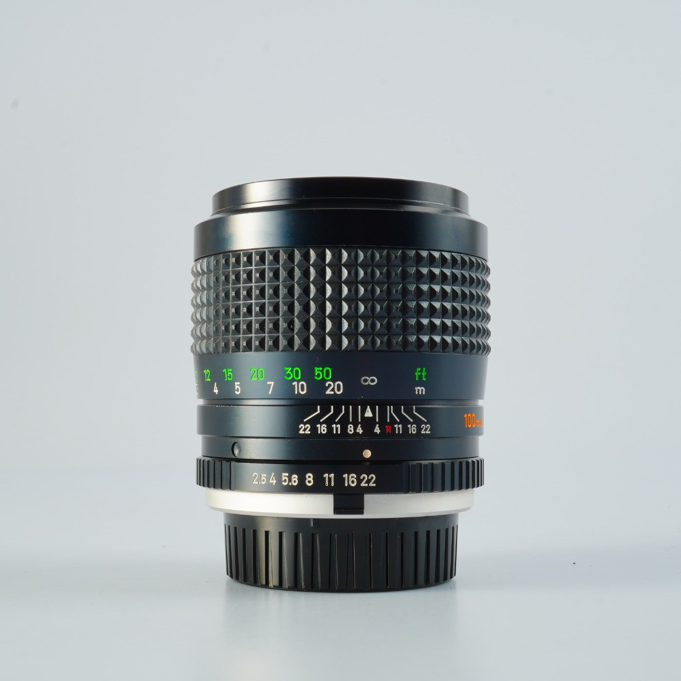 MINOLTA MC TELE ROKKOR PF 100mm F/2.5 prime lens