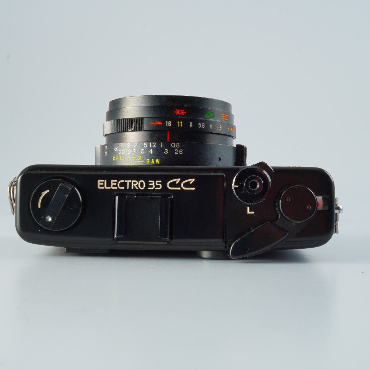 【SERVICED & TESTED】 YASHICA Electro 35 CC Black 35mm F/1.8 レンジファインダーフィルムカメラ