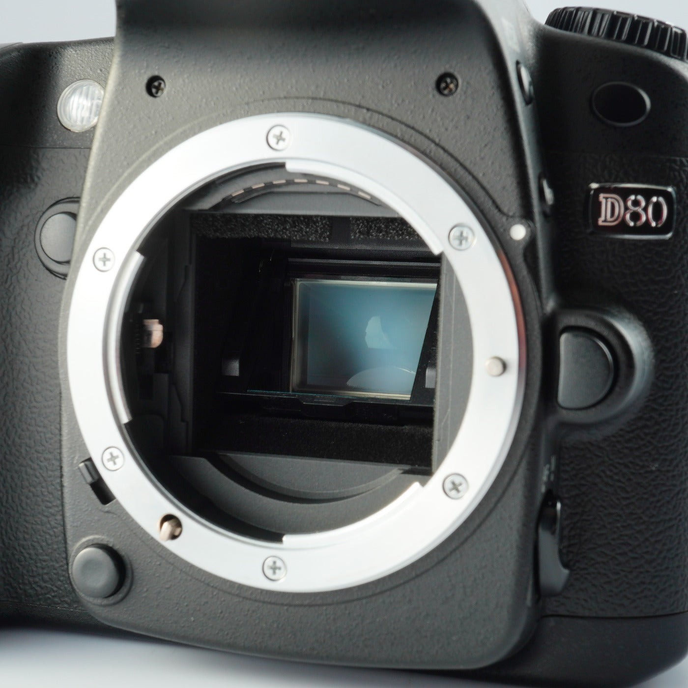 Nikon D80 + AF-S DX NIKKOR 18-55mm F/3.5-5.6 G VR + SD 8GB デジタル一眼レフカメラ