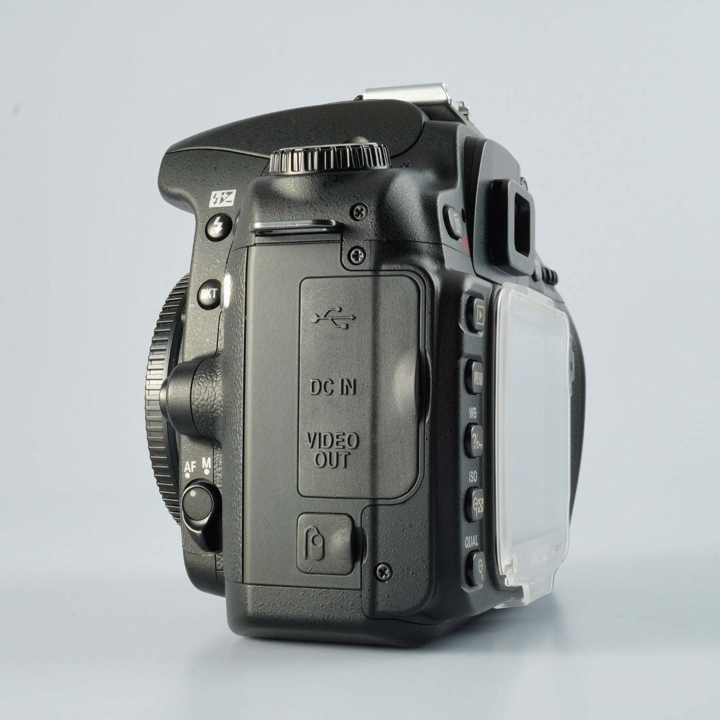 Nikon D80 + AF-S DX NIKKOR 18-55mm F/3.5-5.6 G VR + SD 8GB デジタル一眼レフカメラ