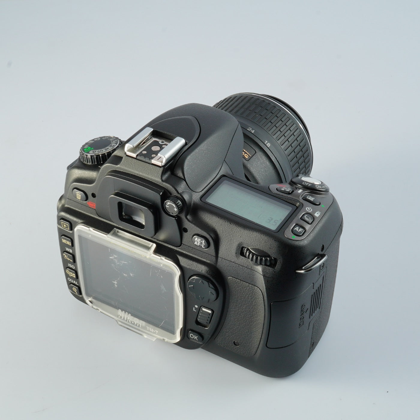 Nikon D80 + AF-S DX NIKKOR 18-55mm F/3.5-5.6 G VR + SD 8GB デジタル一眼レフカメラ