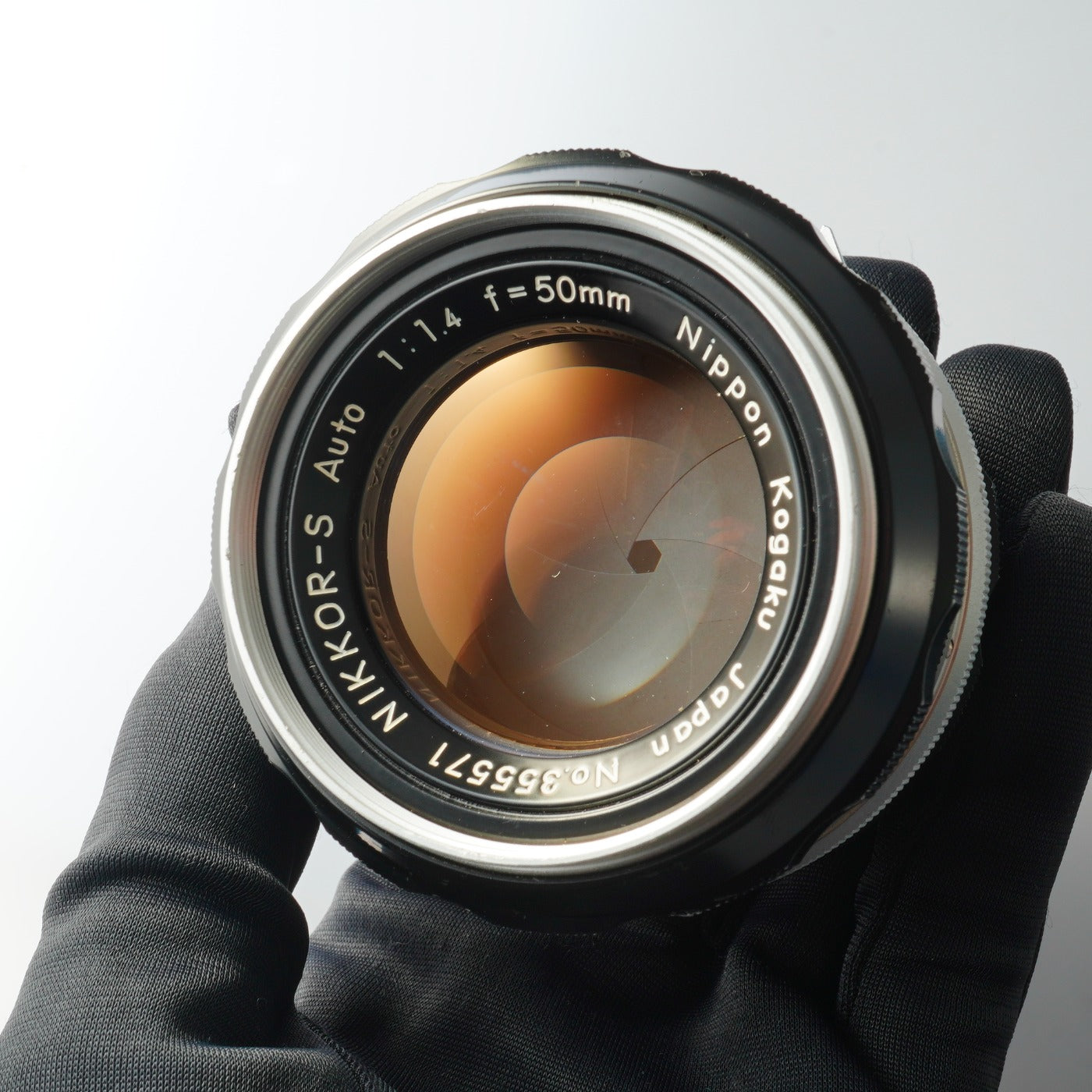 Nikon Nikkor-S Auto 50mm F/1.4 " 6 Blade " 非Ai 単焦点レンズ