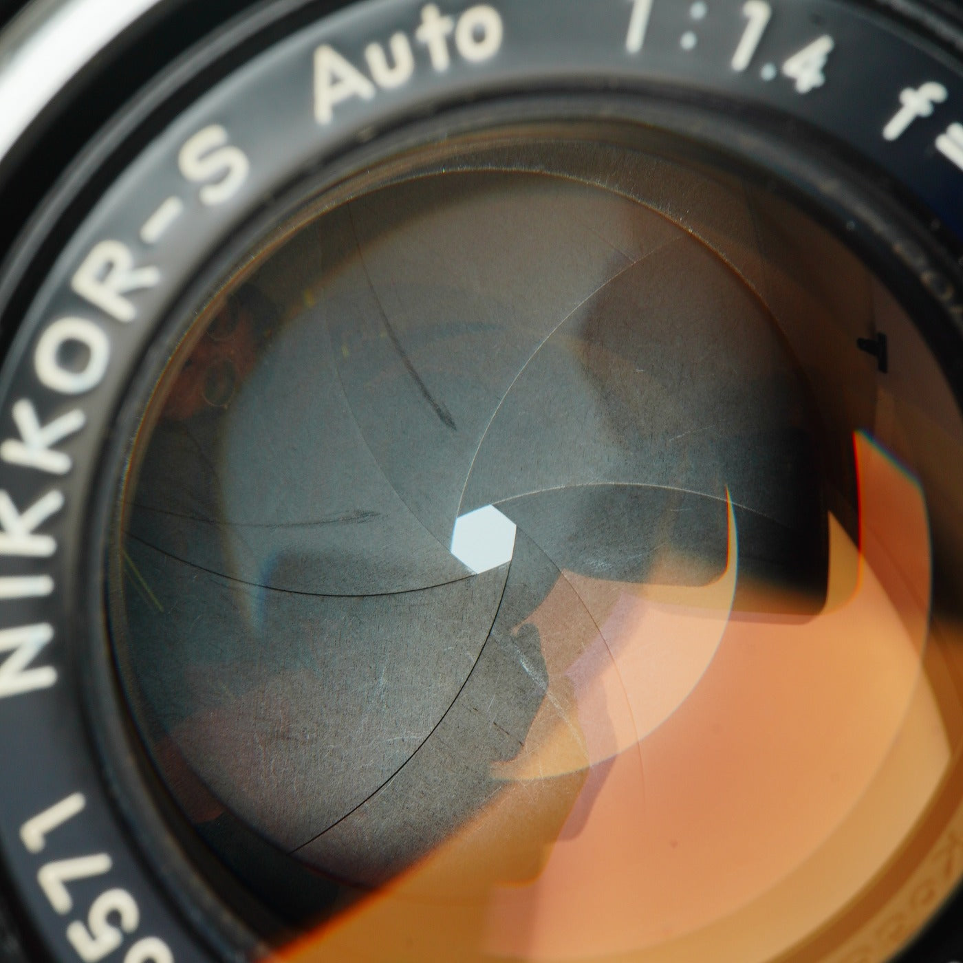 Nikon Nikkor-S Auto 50mm F/1.4 " 6 Blade " 非Ai 単焦点レンズ
