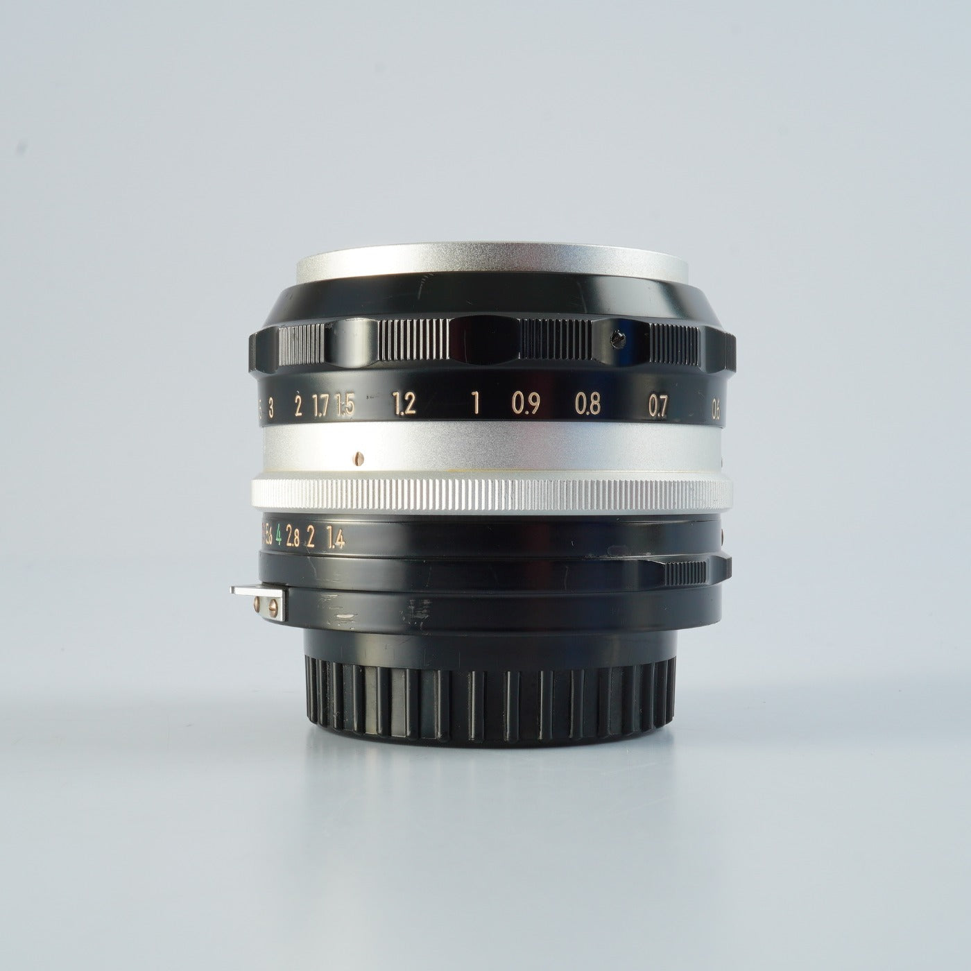 Nikon Nikkor-S Auto 50mm F/1.4 " 6 Blade " 非Ai 単焦点レンズ