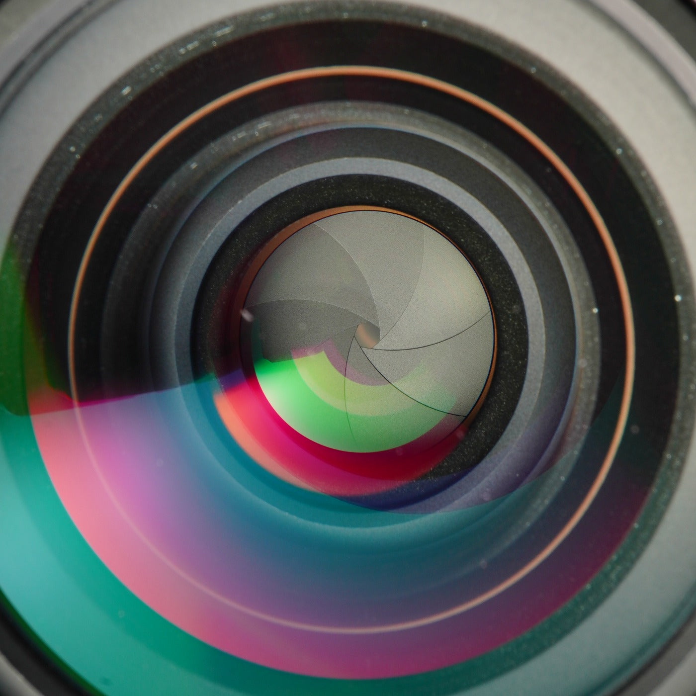 Nikon Ai Nikkor 35mm F/2 単焦点レンズ