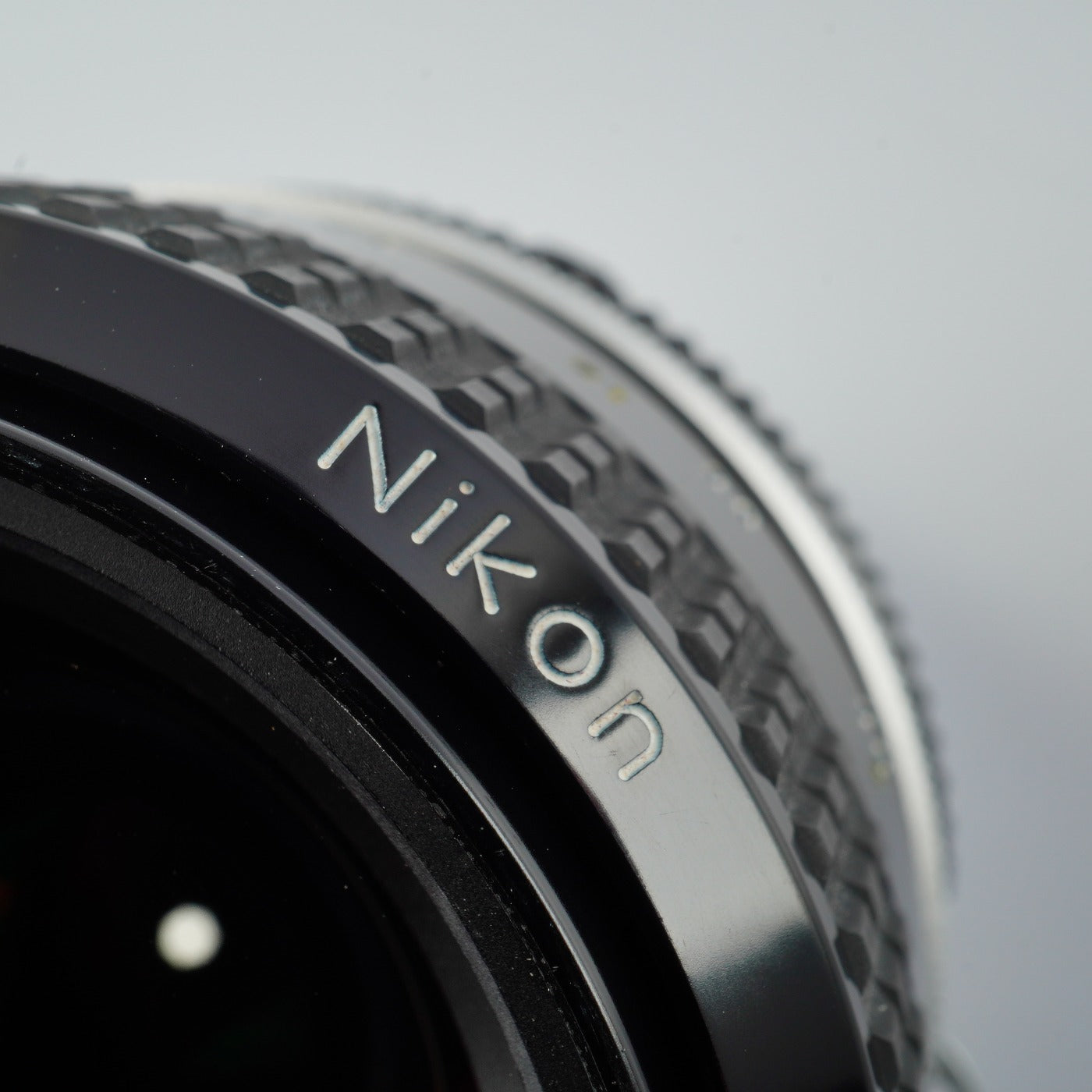 Nikon Ai Nikkor 35mm F/2 単焦点レンズ