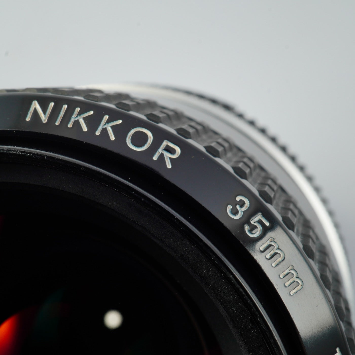 Nikon Ai Nikkor 35mm F/2 単焦点レンズ