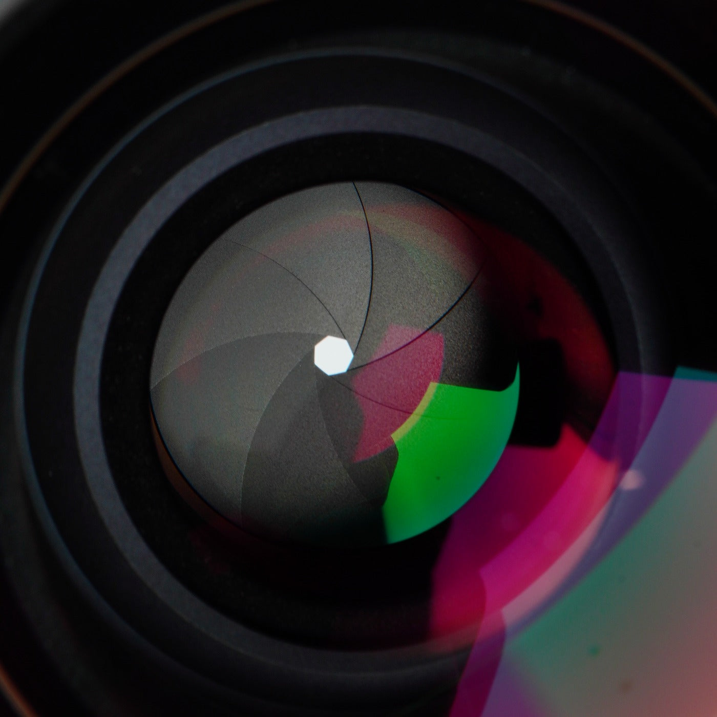 Nikon Ai Nikkor 35mm F/2 単焦点レンズ