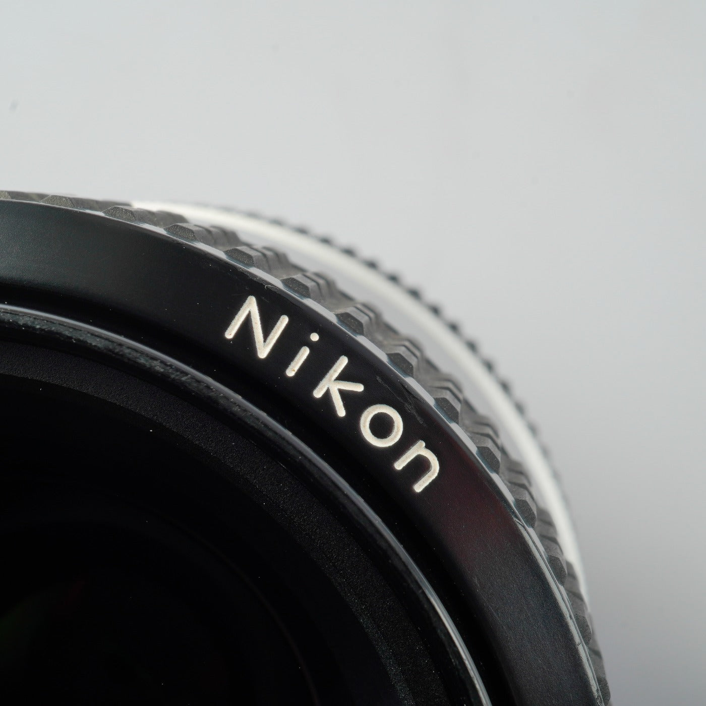 Nikon Ai Nikkor 35mm F/2 単焦点レンズ