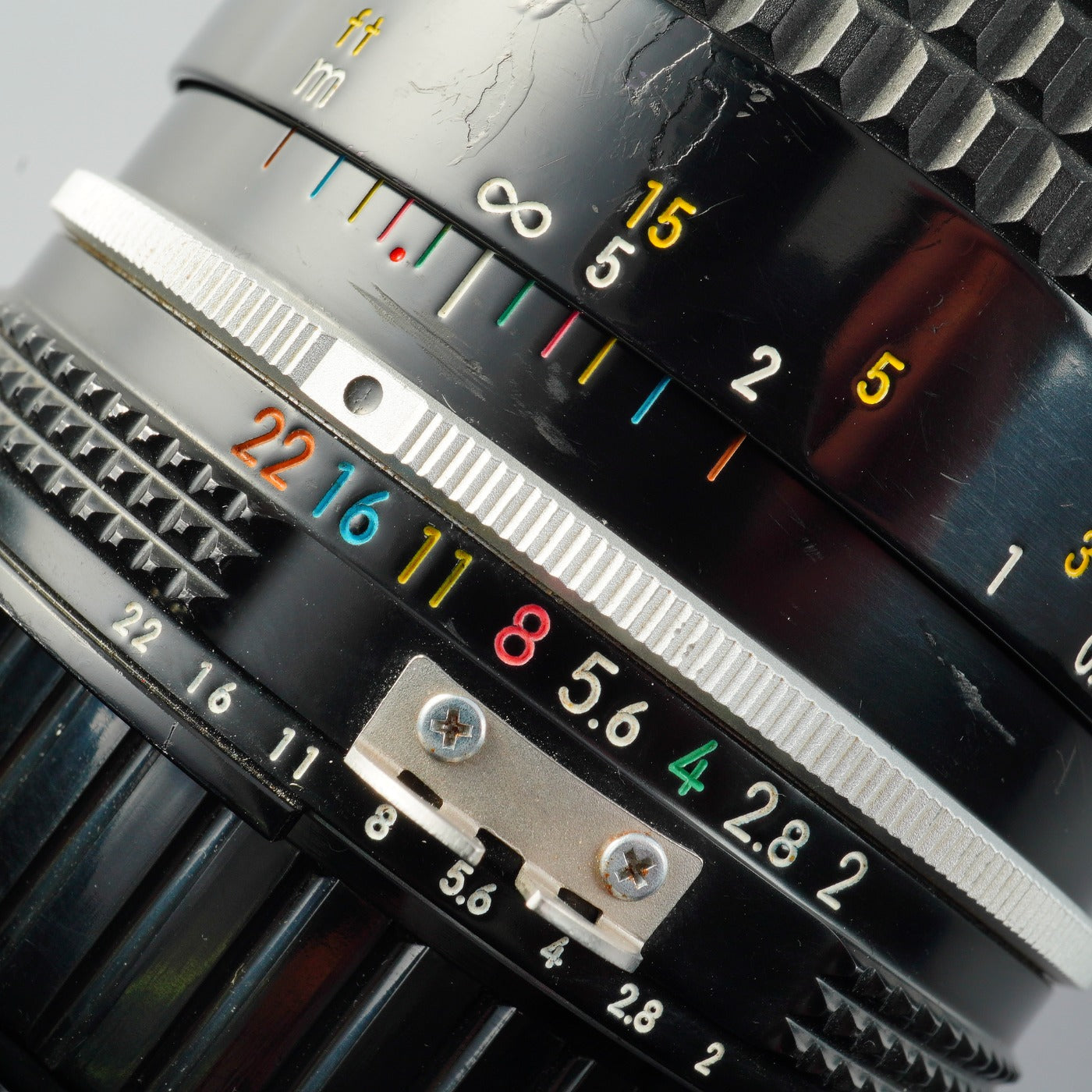 Nikon Ai Nikkor 35mm F/2 単焦点レンズ