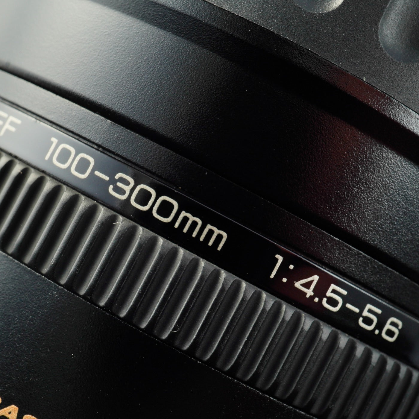 Canon EF 100-300mm F/4.5-5.6 USM ズームレンズ