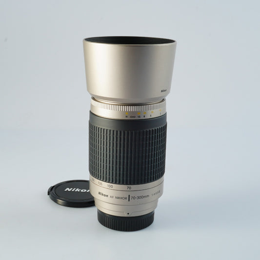 Nikon AF NIKKOR 70-300mm F/4-5.6 G Silver ズームレンズ