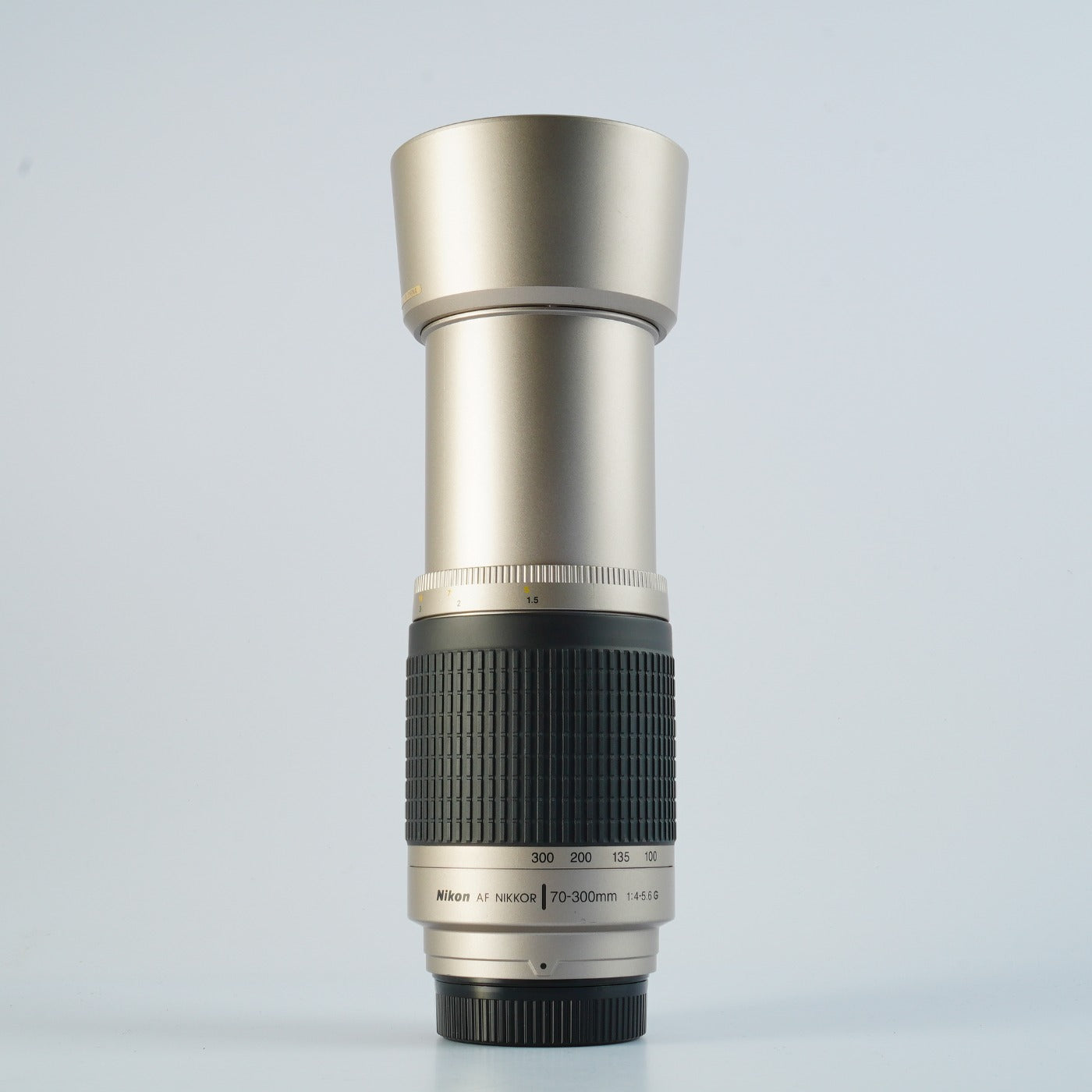 Nikon AF NIKKOR 70-300mm F/4-5.6 G Silver ズームレンズ